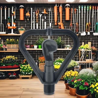 Modernisieren Sie Ihr Bewässerungssystem mit einem 360-Grad-drehenden Gartensprinkler