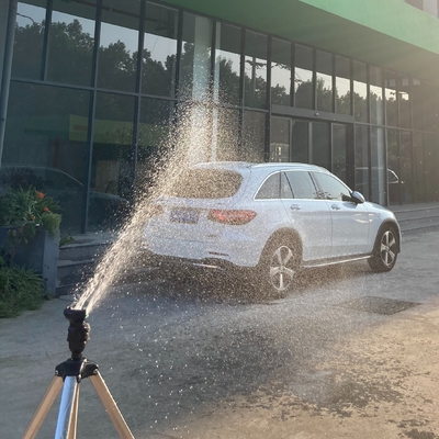 Bild zeigt 180° Rotation R10 Mehrfach-Auslass Düse Mittelsprinkler Bewässerungssystem