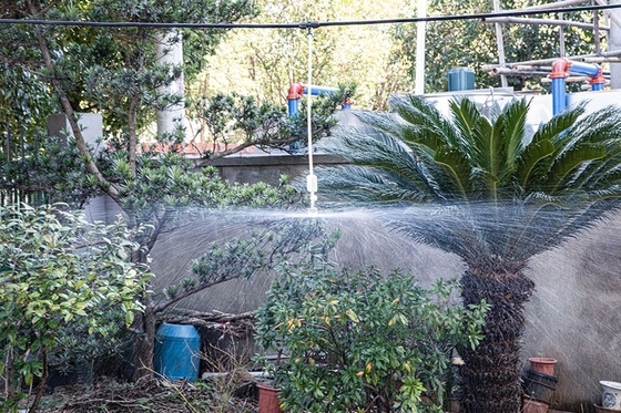 Vorteilhafte Wasserbewässerung Vortex Drehsprinkler für nachhaltige Rasenflächen