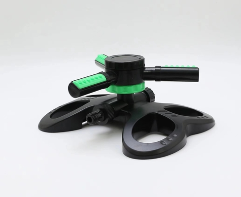 360° verstellbarer automatischer, drehbarer Gartensprinkler mit 3 Armen Bewässerung Bewässerungssprinkler
