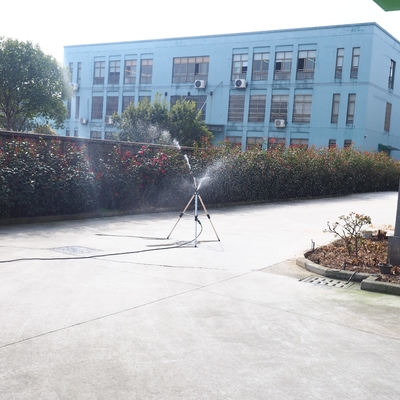 Schnelle Verbindung 1/2 Zoll Garten Sprinkler mit Einfluss automatische Bewässerung Bilder zeigt