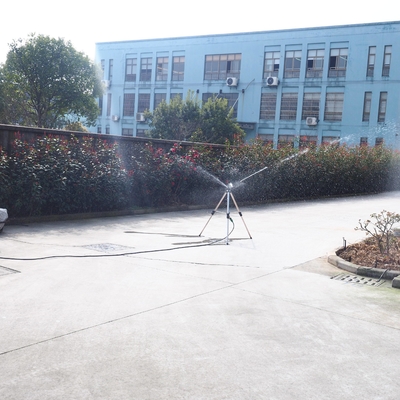 Schnelle Verbindung 1/2 Zoll Garten Sprinkler mit Einfluss automatische Bewässerung Bilder zeigt