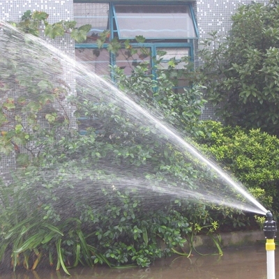 Bewässerungs- und Raumraum-Mehrfachdüse 360 Gartenbewässerungssprinkler für Terrasse
