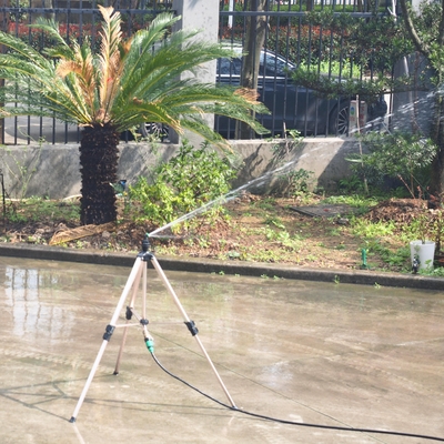 Multi-Outlet-Düsen-Sprinkler für Yard 360-Grad-Wasserwirkungsdesign