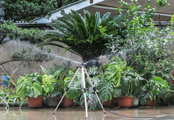 360-Doppeldüsen-Rotationssprinkler für den Garten aus langlebigem Kunststoff